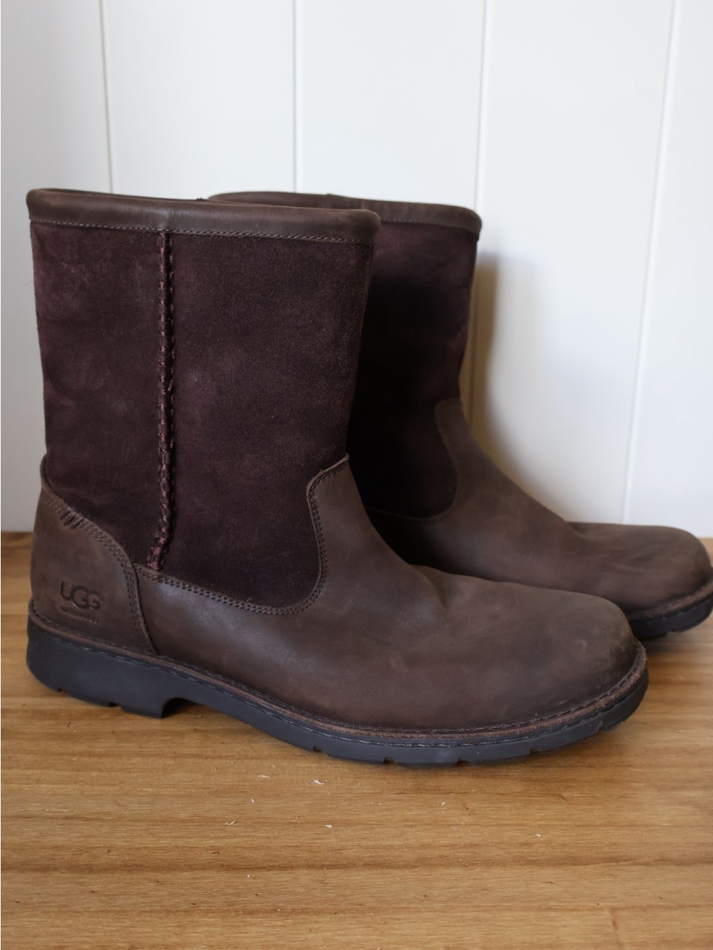 UGG Men's Foerster Brown Leather & Suede Pull-On Boots Waterproof 9 - Picture 6 of 7